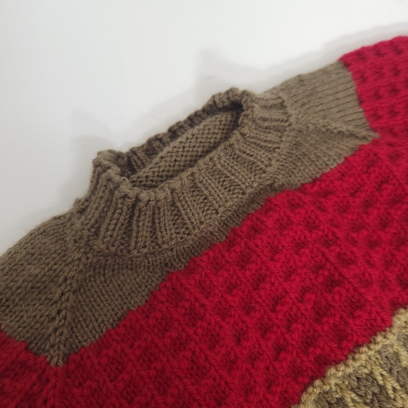 Hand Knit Lightweight kids Top, Sz 5/6 year old - Picture 2 of 12